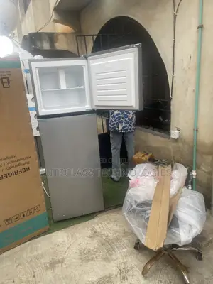 Hisense 306DR Upright Fridge 360L