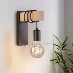 Vingage Aesthetic Wooden Decor Chandelier