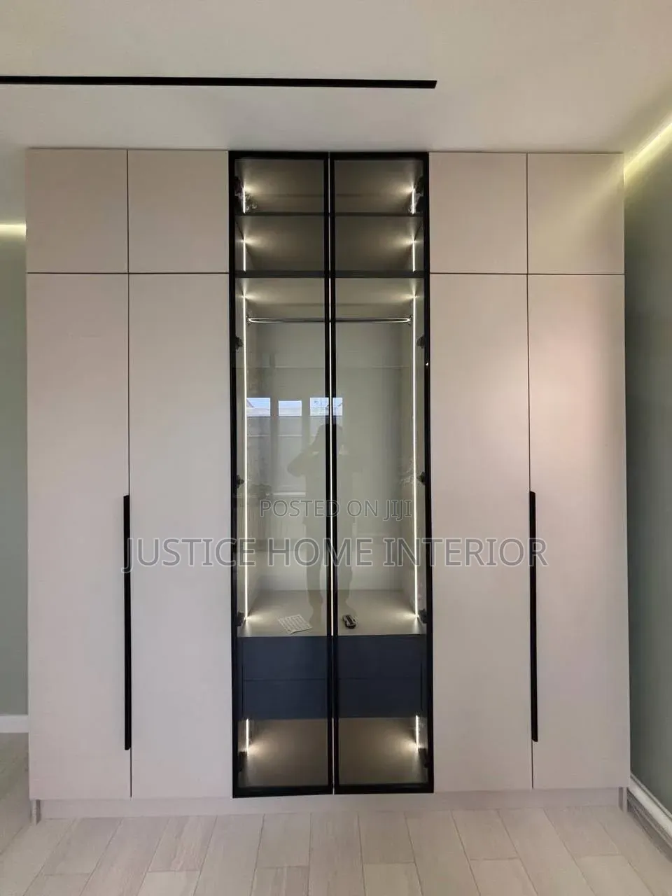 Smart Wardrobe Closet