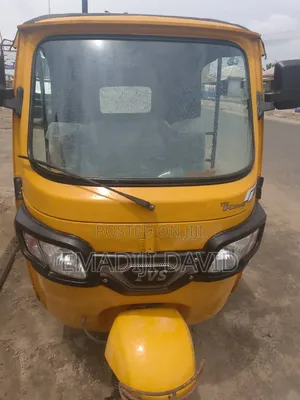 TVS Apache 180 RTR 2024 Yellow
