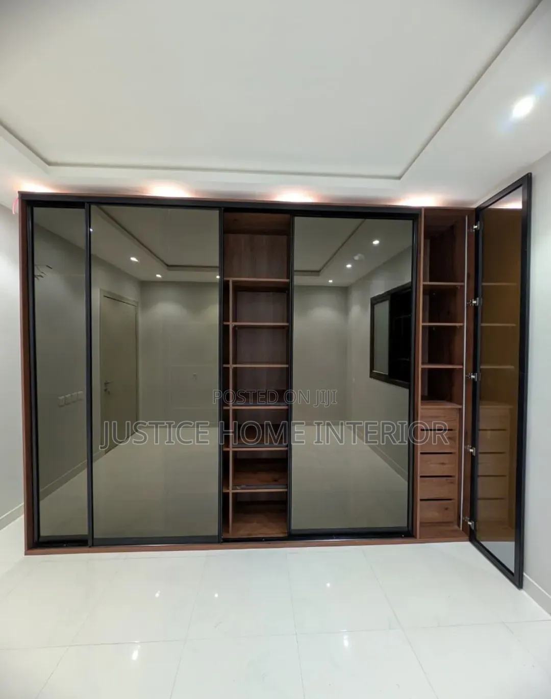 Smart Wardrobe Closet