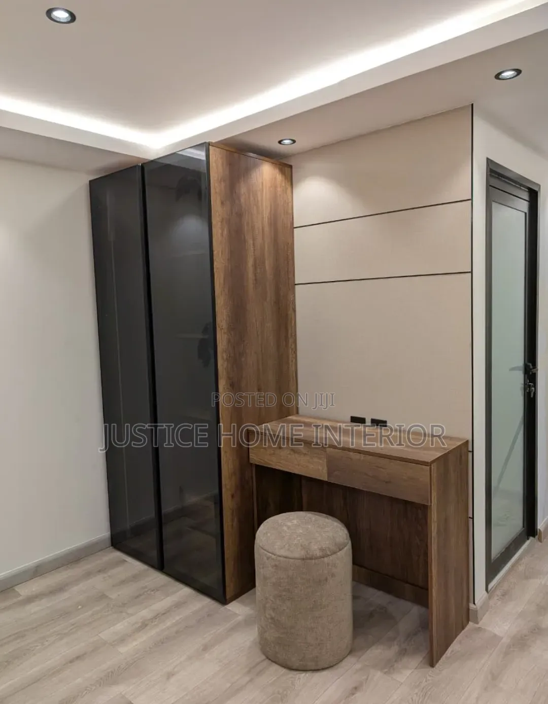 Smart Wardrobe Closet