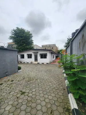 3 Bedroom Detached Bungalow With Bq