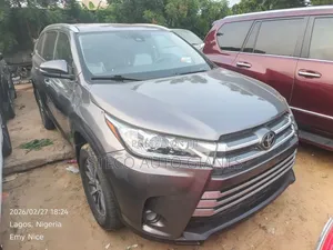 Toyota Highlander 2018 Gray
