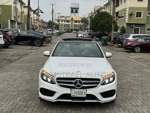 Mercedes-Benz C300 2016 White