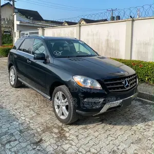 Mercedes-Benz M Class ML350 4MATIC 4dr SUV AWD (3.5L 6cyl 7A) 2014