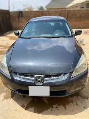 Honda Accord 2005 Gray