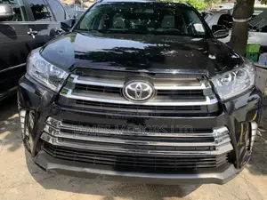 Toyota Highlander 2015 Black