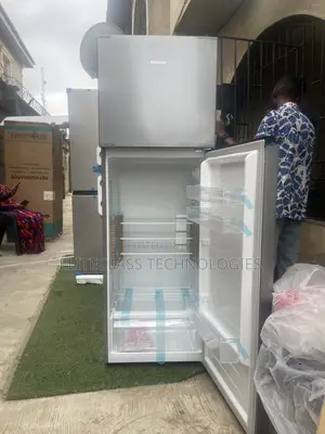 Hisense Double Door Chill Refrigerator 306L
