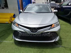 Toyota Camry LE FWD 2020 Gray