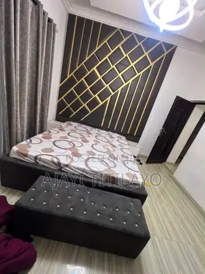 Very Neatly Used 6by7 Bed and Bedframe for Sale
