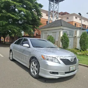 Toyota Camry 2009 Silver