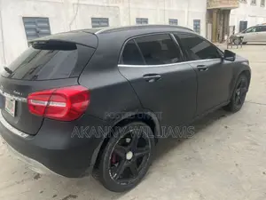 Mercedes-Benz GLA 250 2015 Black