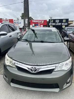 Toyota Camry XLE 4dr Sedan (2.5L 4cyl 6A) 2012 Green