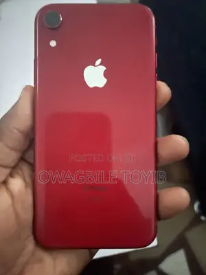 Apple iPhone XR 64 GB Red