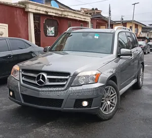 Mercedes-Benz GLK-Class 2010 Gray
