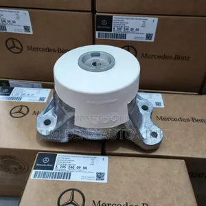 Engine Seating C300 W205 015 4matic Org