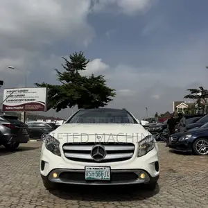 Mercedes-Benz GLA 250 2015 White