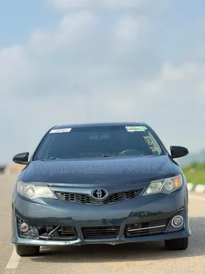Toyota Camry SE 4dr Sedan (3.5L 6cyl 6A) 2014 Blue