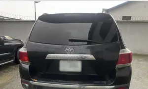 Toyota Highlander 2014 Black