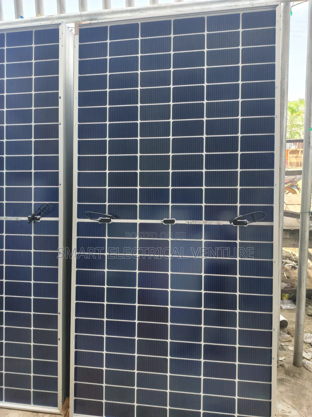 Jinko 620 Watts Solar Panel