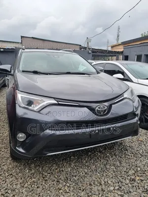 Toyota RAV4 XLE 4dr SUV AWD (2.5L 4cyl 6A) 2018 Black