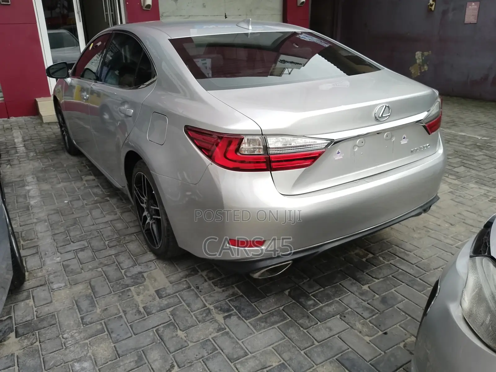 Lexus ES 2017 Silver