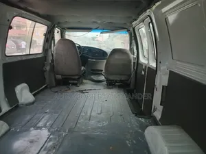Ford E250 2008 White