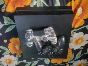 Play Station 4