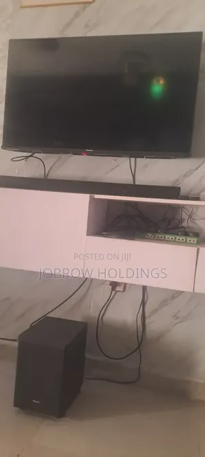 Hisebse 42 Inches TV