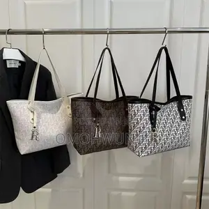 Trendy Totes Bags