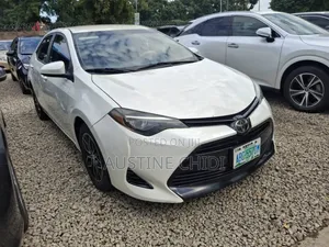 Toyota Corolla L 4dr Sedan (1.8L 4cyl CVT) 2017 White