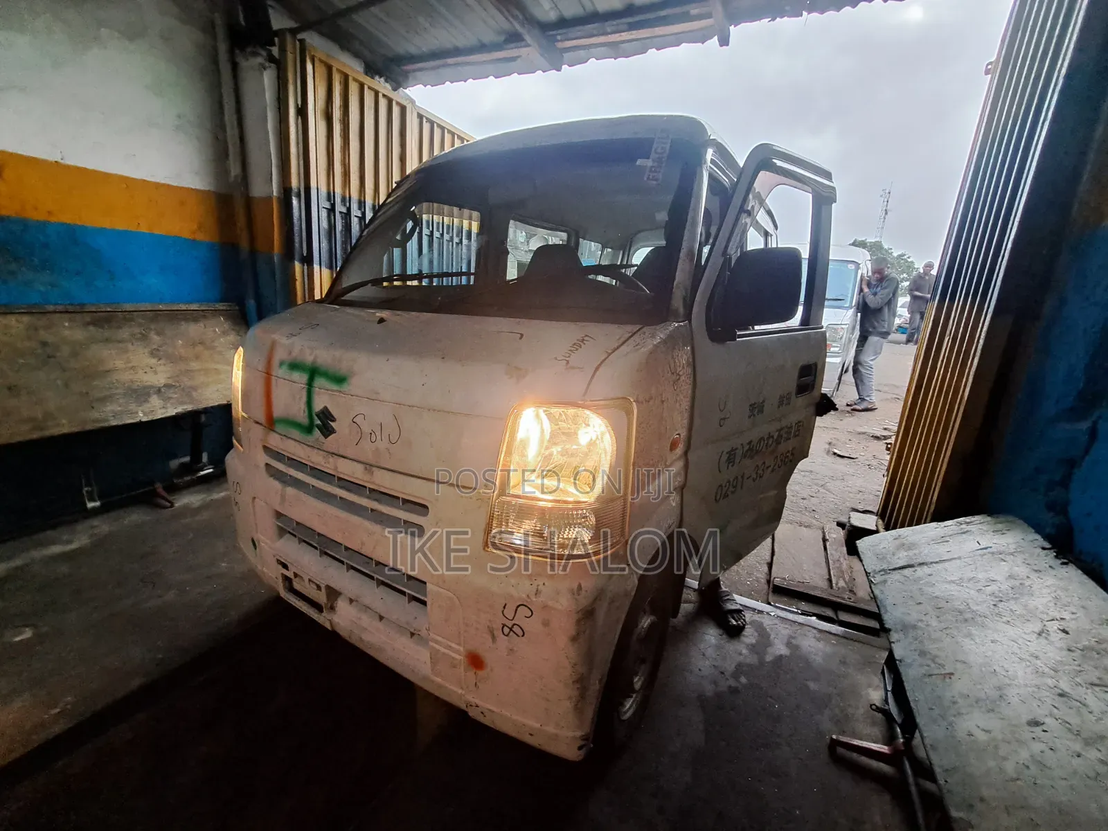 Suzuki Every 2012 White