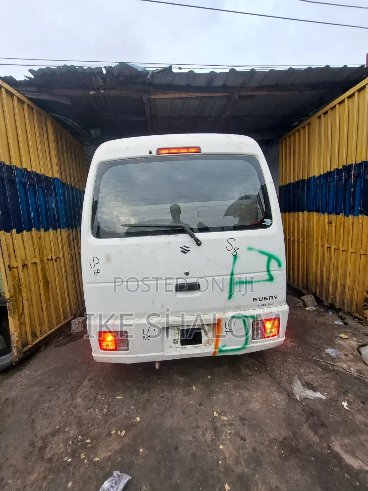 Suzuki Every 2012 White