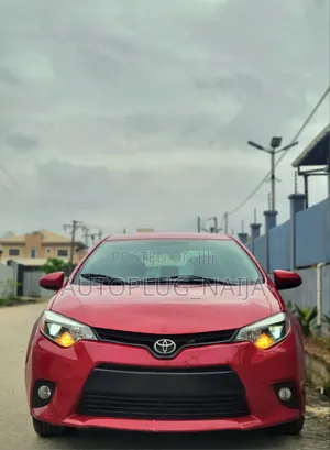 Toyota Corolla 2016 Red