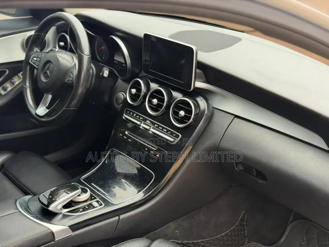 Mercedes-Benz C300 2015 Silver