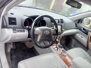 Toyota Highlander 2009 Gray