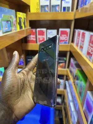 Samsung Galaxy S10 Plus 128 GB Gray