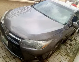 Toyota Camry 2016 Gray