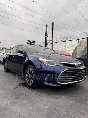 Toyota Avalon XLE Plus FWD Sedan (3.6L 6cyl 6A) 2016