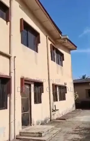 6bdrm Duplex in Not Estate, Egan for sale