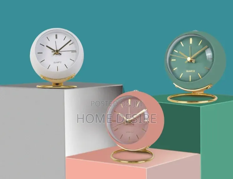 Alam Table Clock