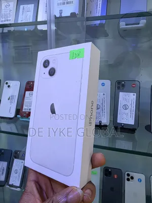 New Apple iPhone 13 128 GB White