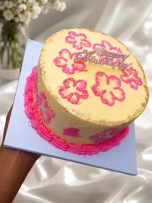 Birthday Cake, August Celebrant Free Delivery Within Ibadan