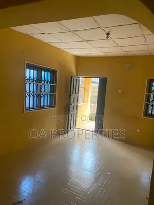 3bdrm Block of Flats in Isokan Estate, Akobo for rent