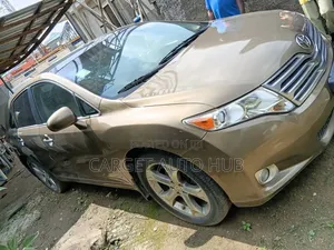 Toyota Venza 2010 Brown