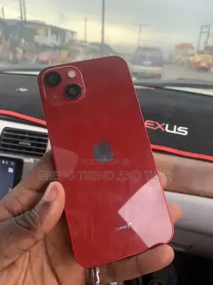 Apple iPhone 13 128 GB Red