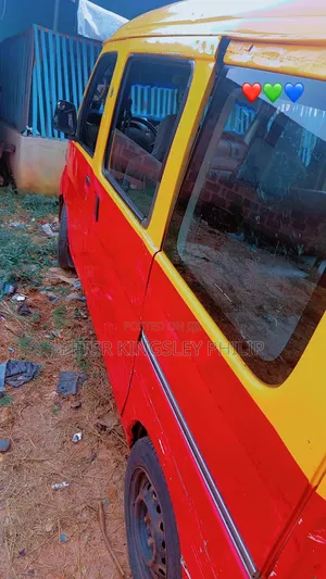 Daihatsu Hijet 2025 Yellow