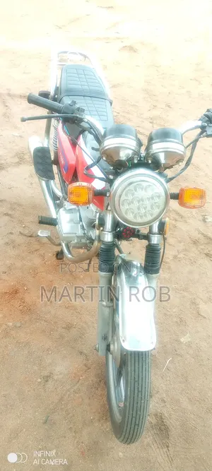 TVS Apache 160 4V 2019 Red