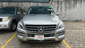 Mercedes-Benz M Class ML350 4dr SUV (3.5L 6cyl 7A) 2014 Gray